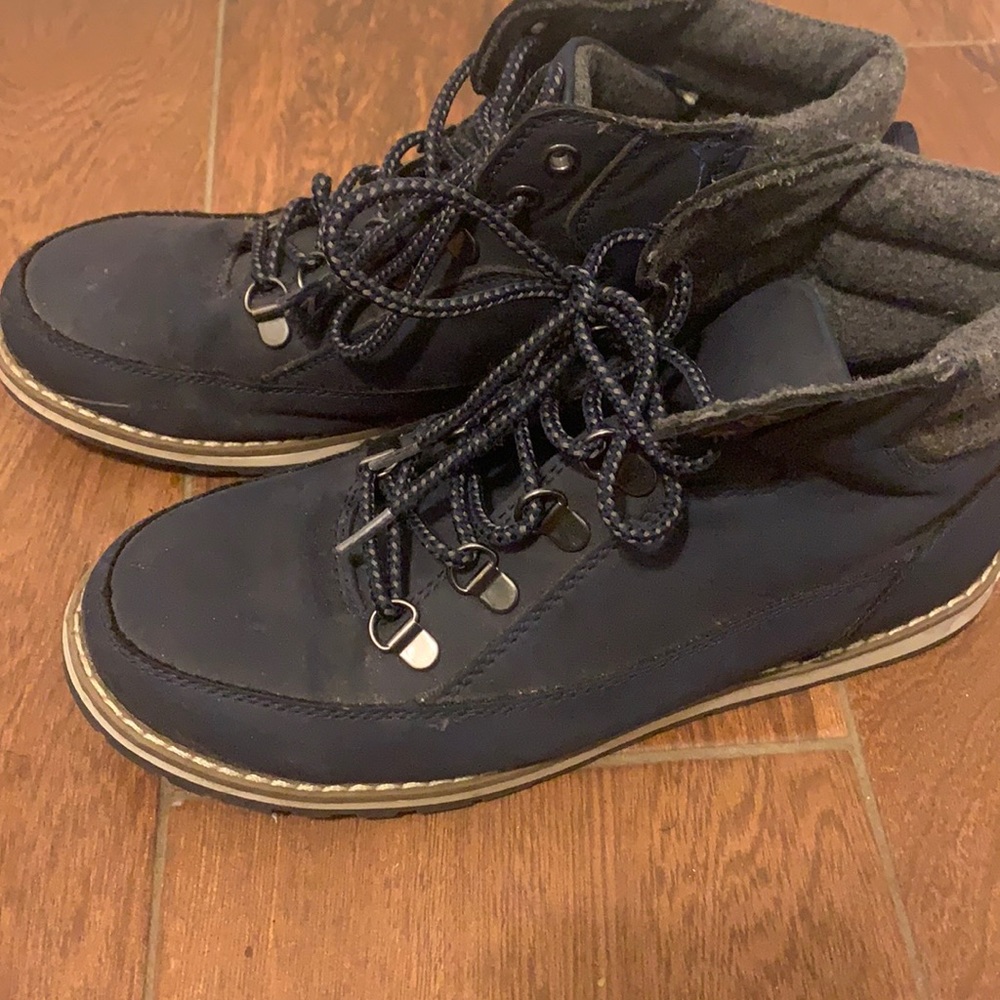 Boys blue boots Size 5